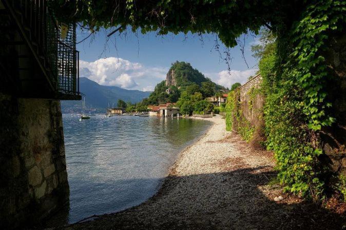 Il Motto Di Tommy Bed and Breakfast Castelveccana Εξωτερικό φωτογραφία