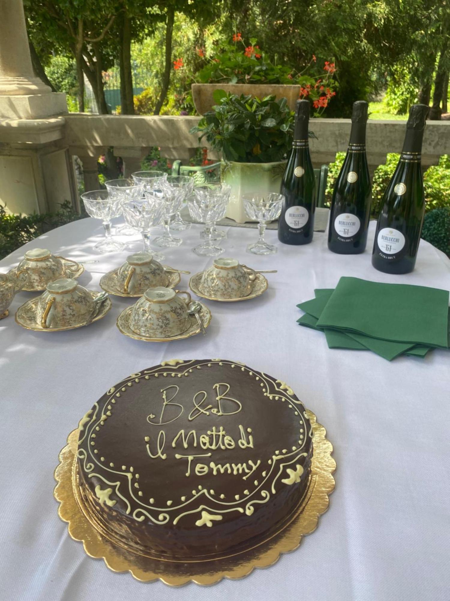 Il Motto Di Tommy Bed and Breakfast Castelveccana Εξωτερικό φωτογραφία