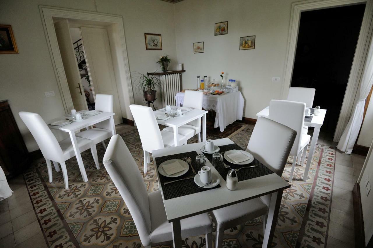 Il Motto Di Tommy Bed and Breakfast Castelveccana Εξωτερικό φωτογραφία