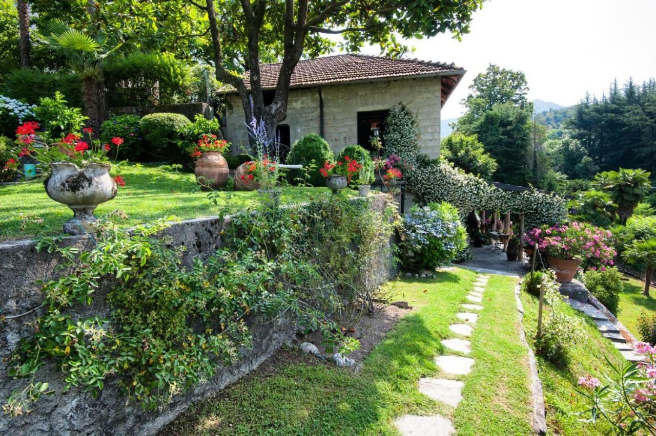 Il Motto Di Tommy Bed and Breakfast Castelveccana Εξωτερικό φωτογραφία