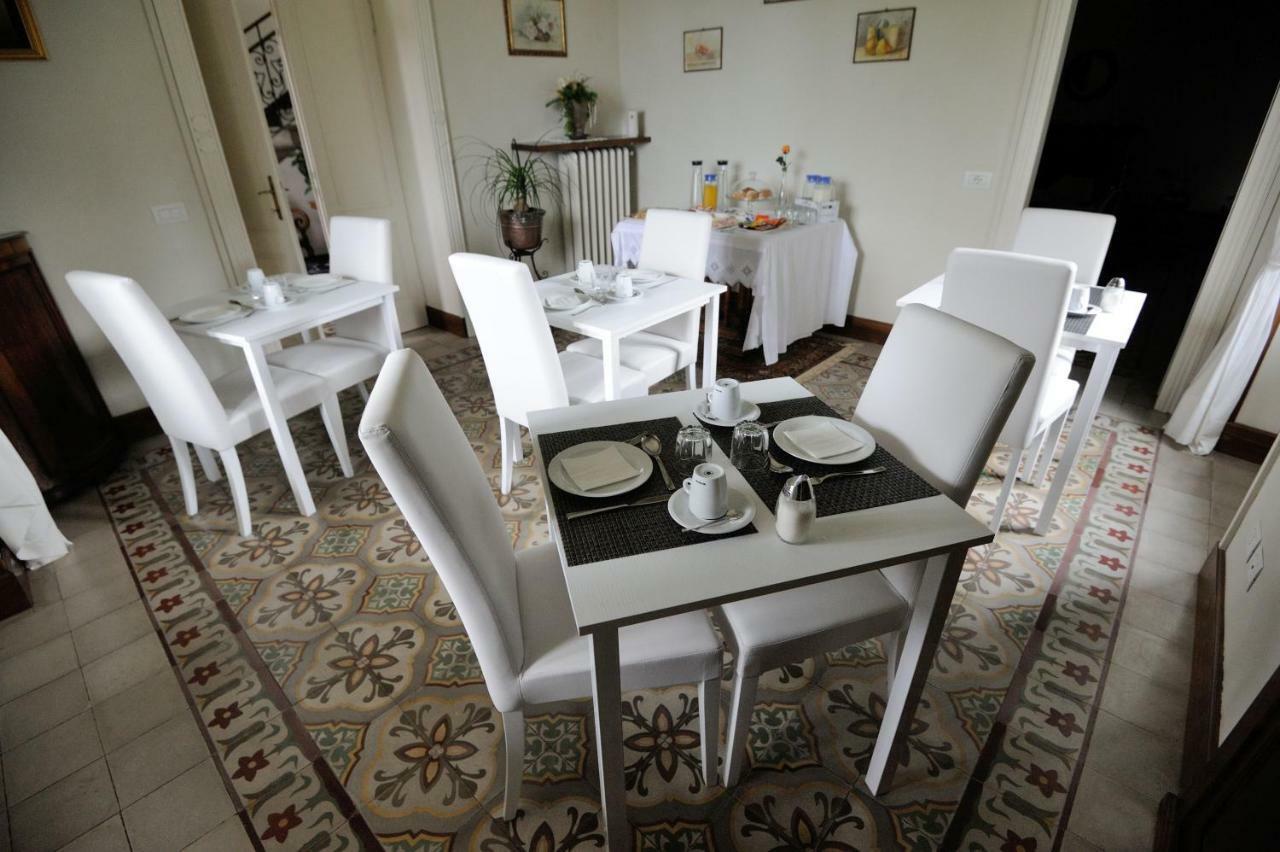 Il Motto Di Tommy Bed and Breakfast Castelveccana Εξωτερικό φωτογραφία